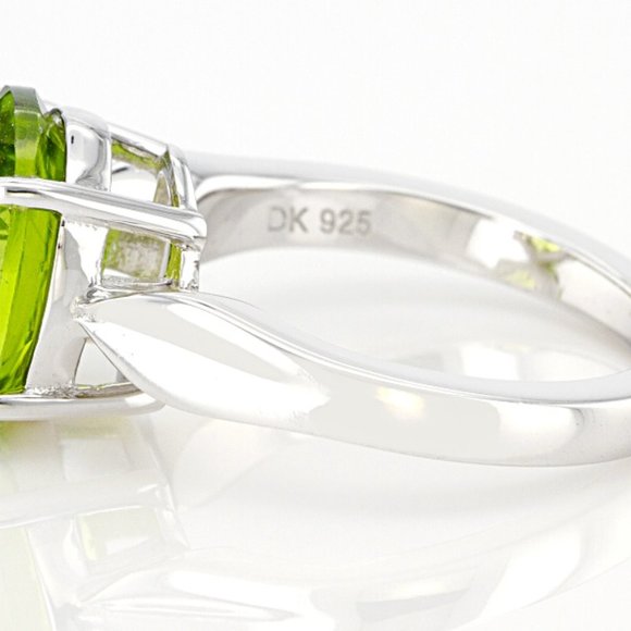 NEW Green Peridot Over Sterling Silver Solitaire Ring - Picture 5 of 6